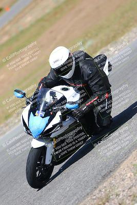 media/Apr-23-2023-TrackXperience (Sun) [[90816c9ee1]]/Level 2/session 2 turn 11/